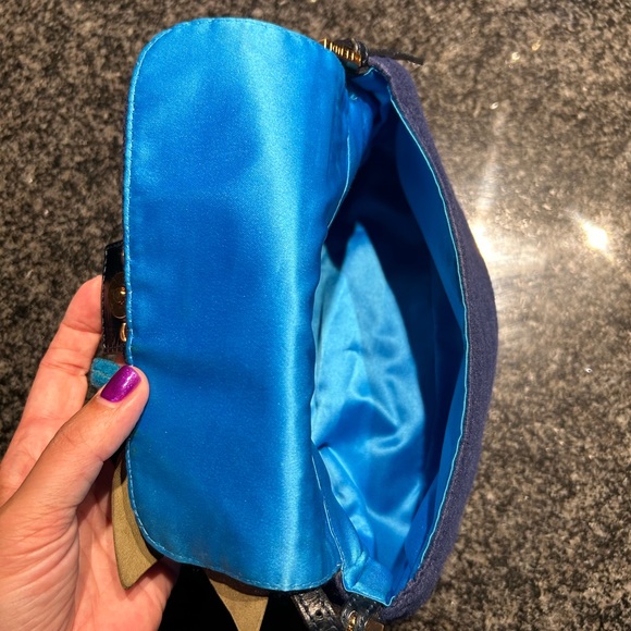 Authentic FENDI baguette wool handbag - Picture 10 of 16